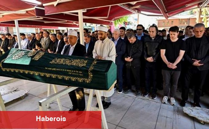 Eyüpspor Başkanı Murat Özkaya'nın babası Ömer Sıtkı Özkaya, defnedildi - Haberois Eyüpspor Başkanı Murat Özkaya'nın babası Ömer Sıtkı Özkaya, defnedildi