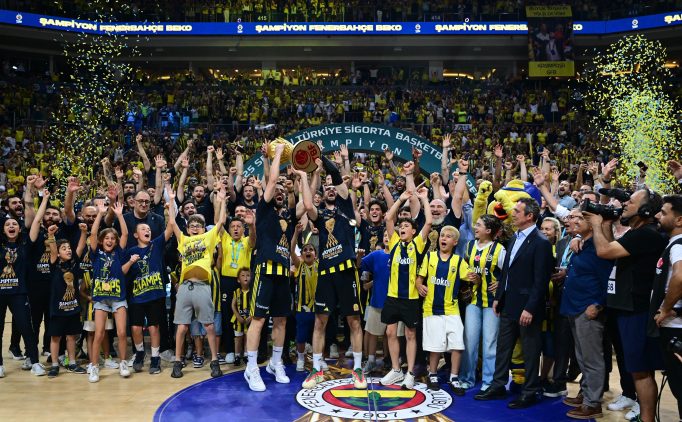 Fenerbahçe Beko'dan tarihi üçleme! - Haberois Fenerbahçe Beko'dan tarihi üçleme!