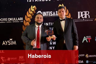 İş insanı Alioğlu’na İNTİSAD’dan muvaffakiyet mükafatı - Haberois İş insanı Alioğlu’na İNTİSAD’dan muvaffakiyet mükafatı