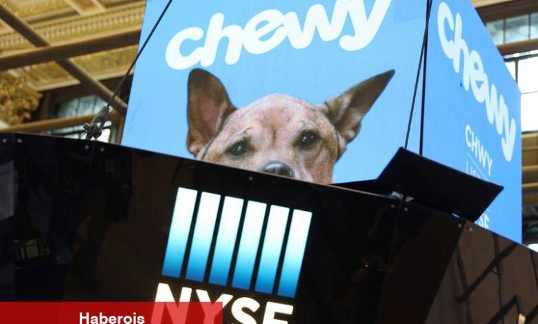 Jefferies, değerleme telaşlarıyla Chewy’yi düşürdü, hudutlu yükseliş potansiyeli görüyor - Haberois Jefferies, değerleme telaşlarıyla Chewy’yi düşürdü, hudutlu yükseliş potansiyeli görüyor