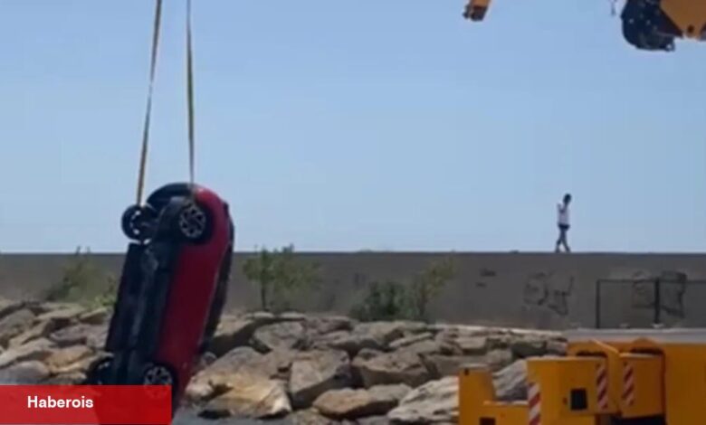 Keşan'da el freni unutulan araba denize uçtu