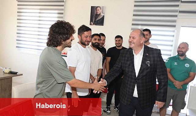 Lider Çiçek'ten Bayram Kutlaması