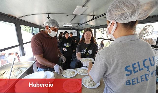 Lider Sengel'den Öğrencilere Yeni Müjde: 3. Kent Lokantası Öğrenci Otobüsü Yolda - Haberois Lider Sengel'den Öğrencilere Yeni Müjde: 3. Kent Lokantası Öğrenci Otobüsü Yolda