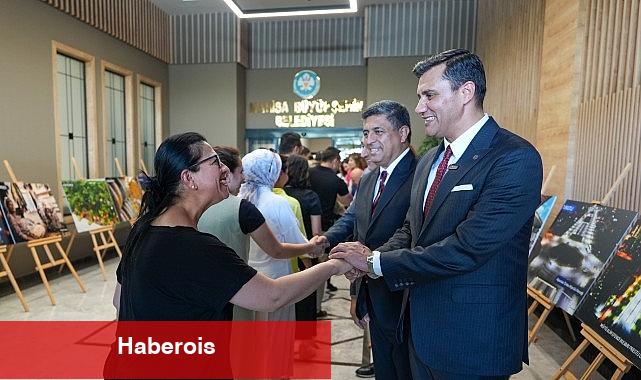 Lider Zeyrek, Belediye Çalışanlarıyla Bayramlaştı - Haberois Lider Zeyrek, Belediye Çalışanlarıyla Bayramlaştı