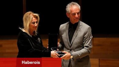 Memleketler arası İzmir Şenliği Açılışında Ege Üniversitesine Plaket - Haberois Memleketler arası İzmir Şenliği Açılışında Ege Üniversitesine Plaket