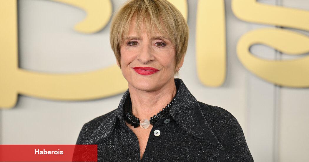 Patti Lupone alışılmadık bir şey yapıyor. Özür diliyor.