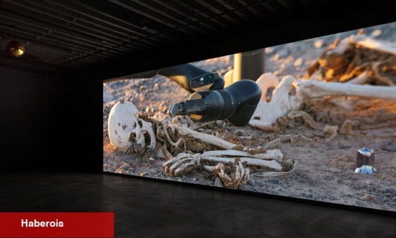 Pierre Huyghe'nin AI'nın Destekli Karanlık Aynası ABD'nin ilk çıkışına sahip - Haberois Pierre Huyghe'nin AI'nın Destekli Karanlık Aynası ABD'nin ilk çıkışına sahip