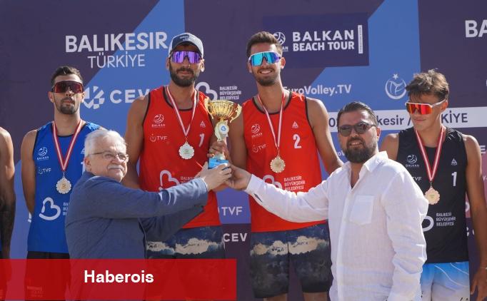 Plaj Voleybolu 2025 Balkan Şampiyonluğunu Türkiye kazandı!
