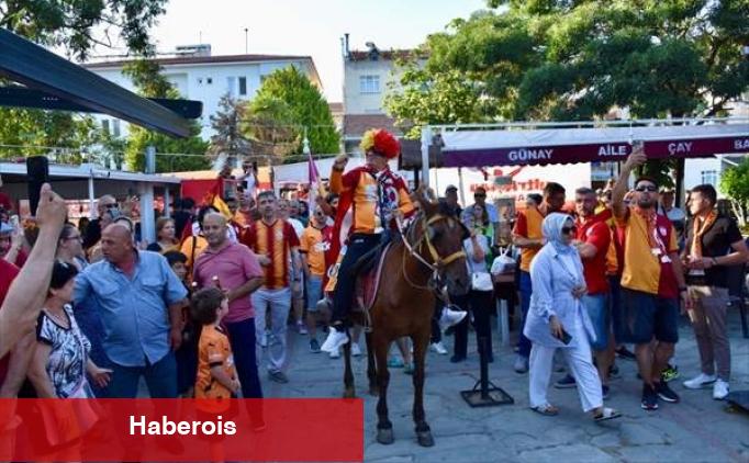 Tekirdağ'da Taraftar Çeşmesi, şampiyon Galatasaray'ın renklerine boyandı - Haberois Tekirdağ'da Taraftar Çeşmesi, şampiyon Galatasaray'ın renklerine boyandı