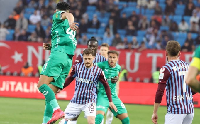 Trabzonspor'a yeni transferlerin katkısı; en skorer Banza - Haberois Trabzonspor'a yeni transferlerin katkısı; en skorer Banza