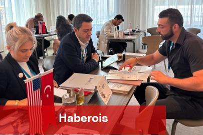 Türk mobilyası Şikago’da fırtına estirdi