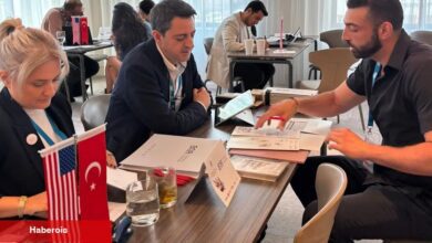 Türk mobilyası Şikago’da fırtına estirdi