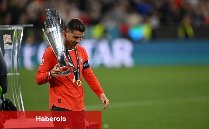 UEFA Uluslar Ligi final maçında bir taraftar hayatını kaybetti - Haberois UEFA Uluslar Ligi final maçında bir taraftar hayatını kaybetti