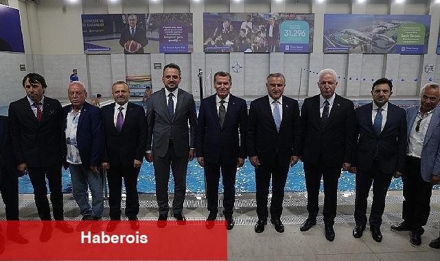 Zeytinburnu'na Kazandırılan 3'üncü Yüzme Havuzunun Açılışını Gençlik ve Spor Bakanı Osman Aşkın Bak Yaptı - Haberois Zeytinburnu'na Kazandırılan 3'üncü Yüzme Havuzunun Açılışını Gençlik ve Spor Bakanı Osman Aşkın Bak Yaptı