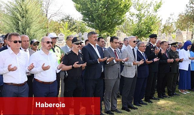 15 Temmuz'da Şehitler Merasimle Anıldı - Haberois 15 Temmuz'da Şehitler Merasimle Anıldı