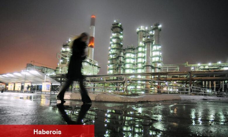 ABD ham petrol vadeli süreçleri, API stok raporunda ABD ham petrol stoklarındaki büyük artış sonrası düştü