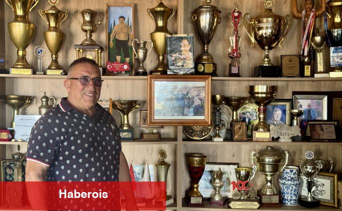 Ahmet Taşçı, "ahlı kemer" için başpehlivan Zeybek'e helallik verdi - Haberois Ahmet Taşçı, "ahlı kemer" için başpehlivan Zeybek'e helallik verdi
