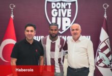 Bandırmaspor, Leandro Bacuna'yı renklerine bağladı