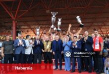 Başpehlivan Orhan Okulu, altın kemeri kuşandı!