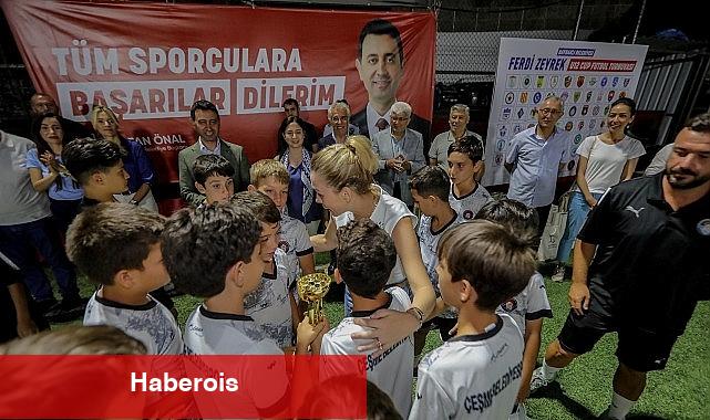 Bayraklı'da manalı turnuva 'Ferdi Zeyrek' U-12 Cup'ta şampiyon çocuklar!
