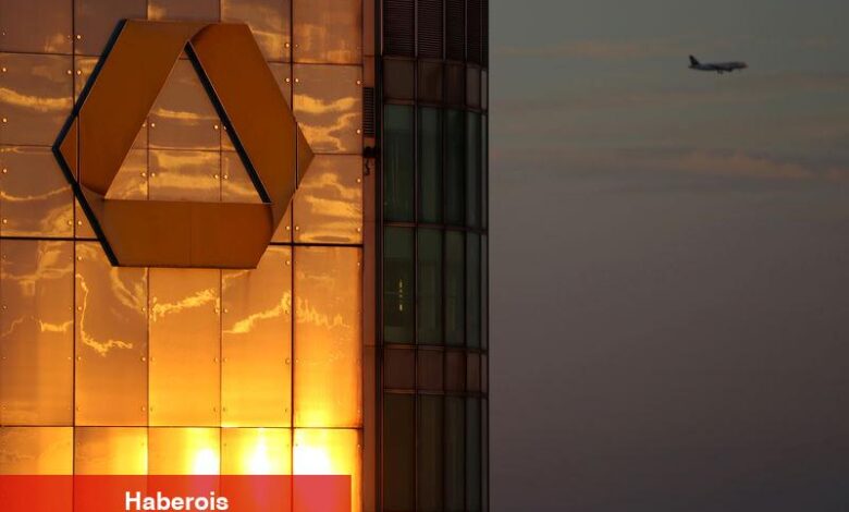 BofA, Commerzbank’ı düşürdü; pay değerleme kaygılarıyla %3’ün üzerinde düştü - Haberois BofA, Commerzbank’ı düşürdü; pay değerleme kaygılarıyla %3’ün üzerinde düştü