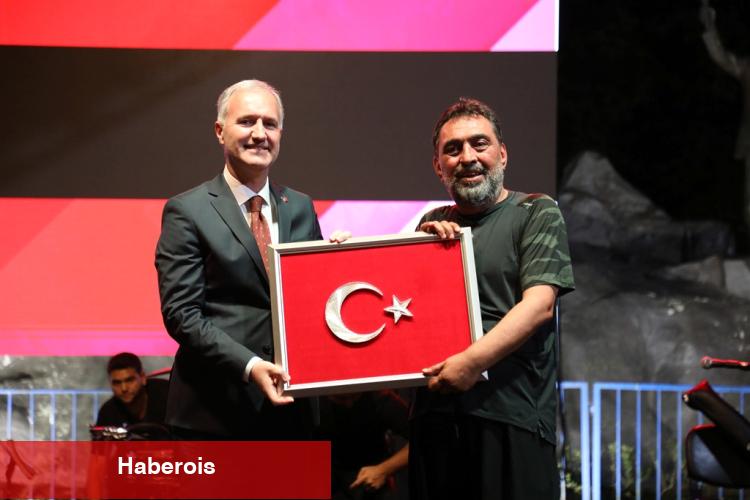 Bursa İnegöl 9. yılda da demokrasi için tekrar meydanlardaydı