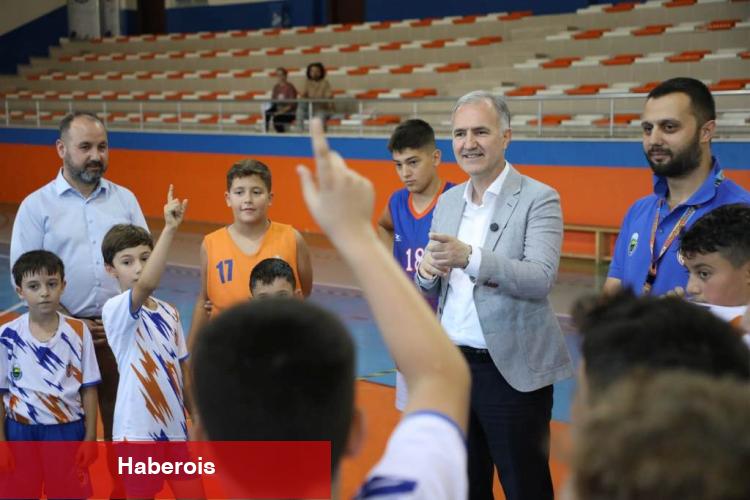 Bursa İnegöl'de yaz spor okullarında 1.792 çocuk sporla buluştu