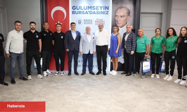 Bursa'nın gururu atletlerden Büyükşehir'e ziyaret - Haberois Bursa'nın gururu atletlerden Büyükşehir'e ziyaret