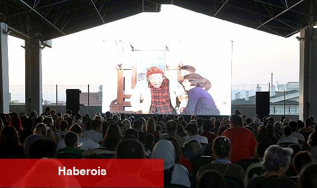 Çankaya'da Açık Hava Sinema Keyfi Sevinçli Günler ile Başladı - Haberois Çankaya'da Açık Hava Sinema Keyfi Sevinçli Günler ile Başladı