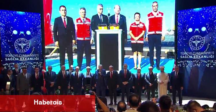 Cumhurbaşkanı Erdoğan: Ay yıldız tıpkı yoldayız