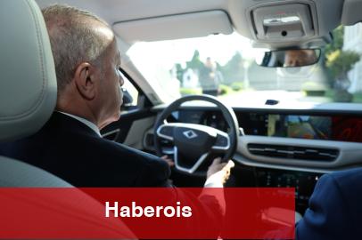 Cumhurbaşkanı Erdoğan, Togg T10F Sedan modelini test etti... Erdoğan Togg T10F'nin direksiyonunda