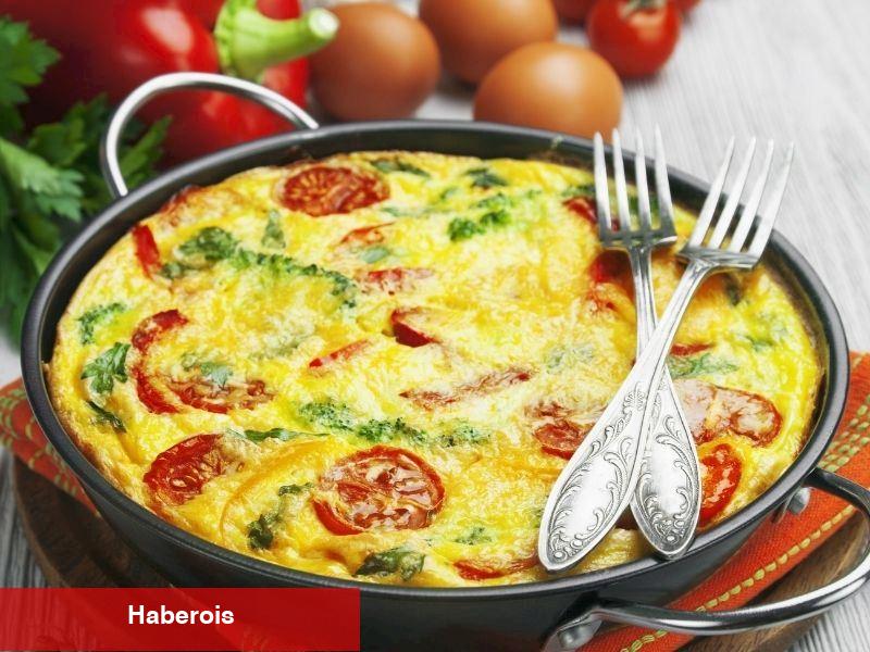 Fırında Tulum Peynirli Omlet
