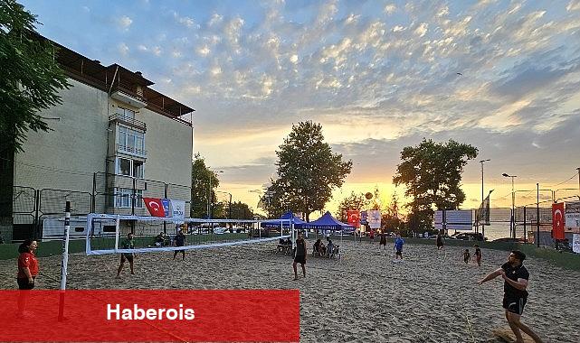 Gölcük'te Her Yıl Şenliğe Dönüşen Turnuva Başladı