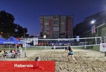Gölcük'te Plaj Voleybolu Turnuvası Büyükler Kategorisinde Sona Erdi