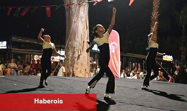 Gürcü Dans Topluluğu'ndan Kemer'de Kültür Şöleni