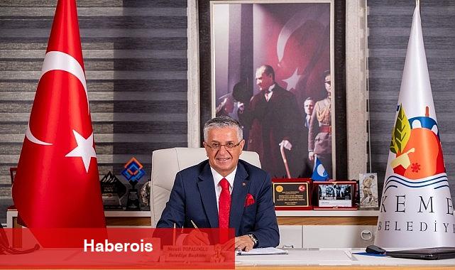 Hürmet Öztürk Lider Topaloğlu'nu köşesine taşıdı - Haberois Hürmet Öztürk Lider Topaloğlu'nu köşesine taşıdı