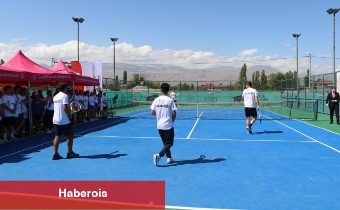 Iğdır'da 5. Kayısı Cup Tenis Turnuvası başladı - Haberois Iğdır'da 5. Kayısı Cup Tenis Turnuvası başladı