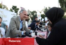 İnegöl'ün Yeni Meydanında Aşure Kazanları Kaynadı