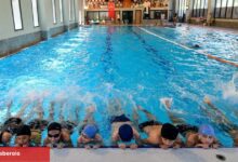 İzmir Bornova’da yazın ritmi yüzme havuzlarında atıyor