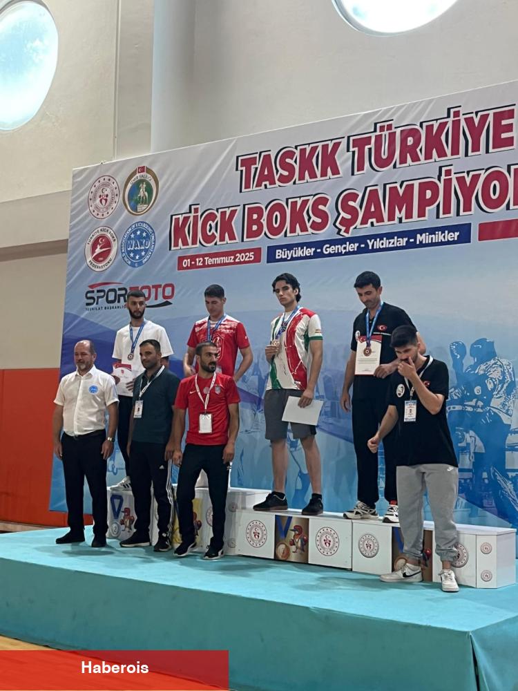 İzmir Bostanlısporlu Sarp Erbaş’tan büyük muvaffakiyet