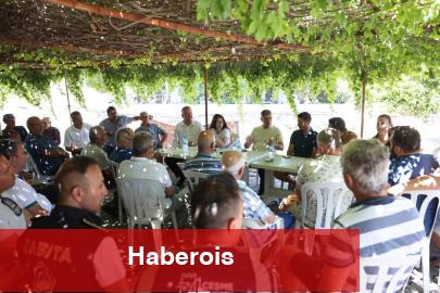 İzmir'de Lider Tugay’dan yangınzedelere takviye ziyareti - Haberois İzmir'de Lider Tugay’dan yangınzedelere takviye ziyareti