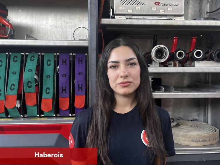İzmir'de yangınlara karşı canla başla çaba ettiler