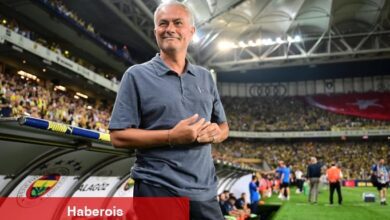 Jhon Duran Geldi, Mourinho keyiflendi!