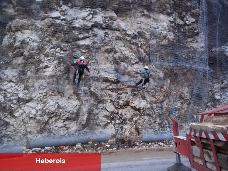 Karayolları'ndan sarp yamaçlara çelik zırh