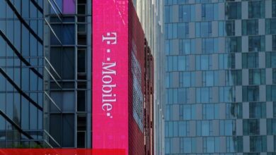KeyBanc, fiber eksikliği ve rekabet riskleri nedeniyle T-Mobile’ı düşürdü