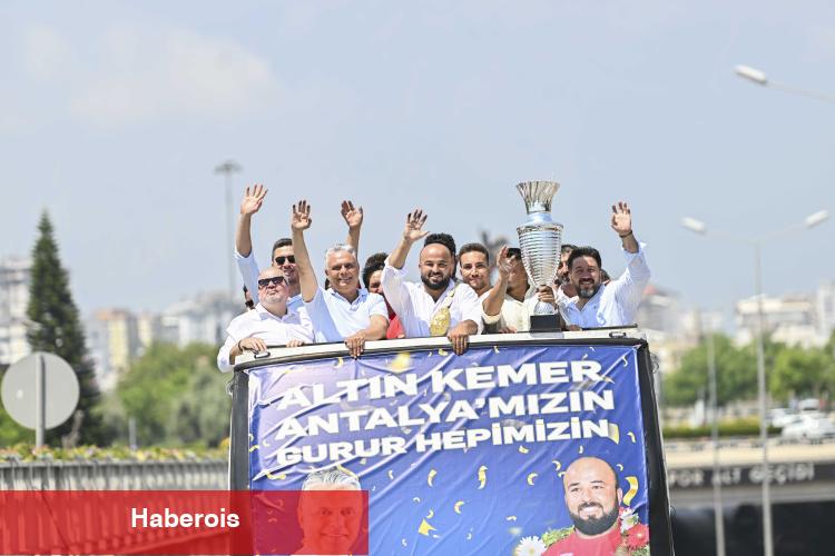 Kırkpınar’ın Şampiyonu Muratpaşa’da coşkuyla kutlandı