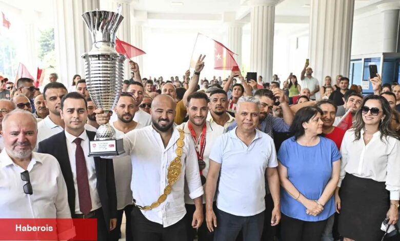 Kırkpınar’ın Şampiyonu Muratpaşa’da coşkuyla kutlandı - Haberois Kırkpınar’ın Şampiyonu Muratpaşa’da coşkuyla kutlandı