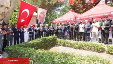 Kocaeli Bağçeşme’de protokol tam takım şehitleri andı