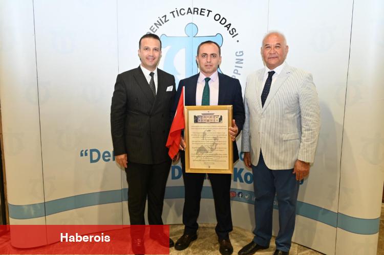 Kocaeli Büyükşehir’e manalı plaket