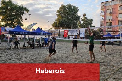 Kocaeli Gölcük'te kum üzerinde şenlikli turnuva başladı - Haberois Kocaeli Gölcük'te kum üzerinde şenlikli turnuva başladı